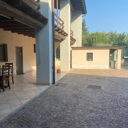 Cascina Cavalli Astino Ferienhaus